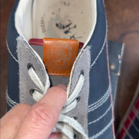 Diesel D-String Low Leather Suede Sneakers Blue Red Gray Size 11 - Picture 6 of 9